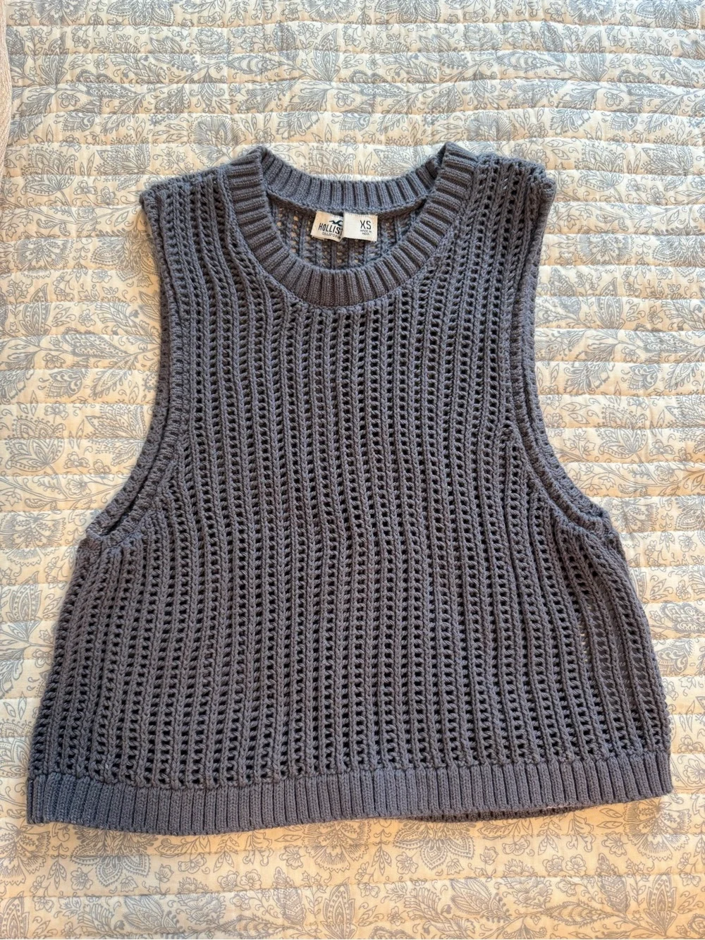 Hollister Charcoal Grayish/Blue Open-Knit Crewneck Sweater Vest